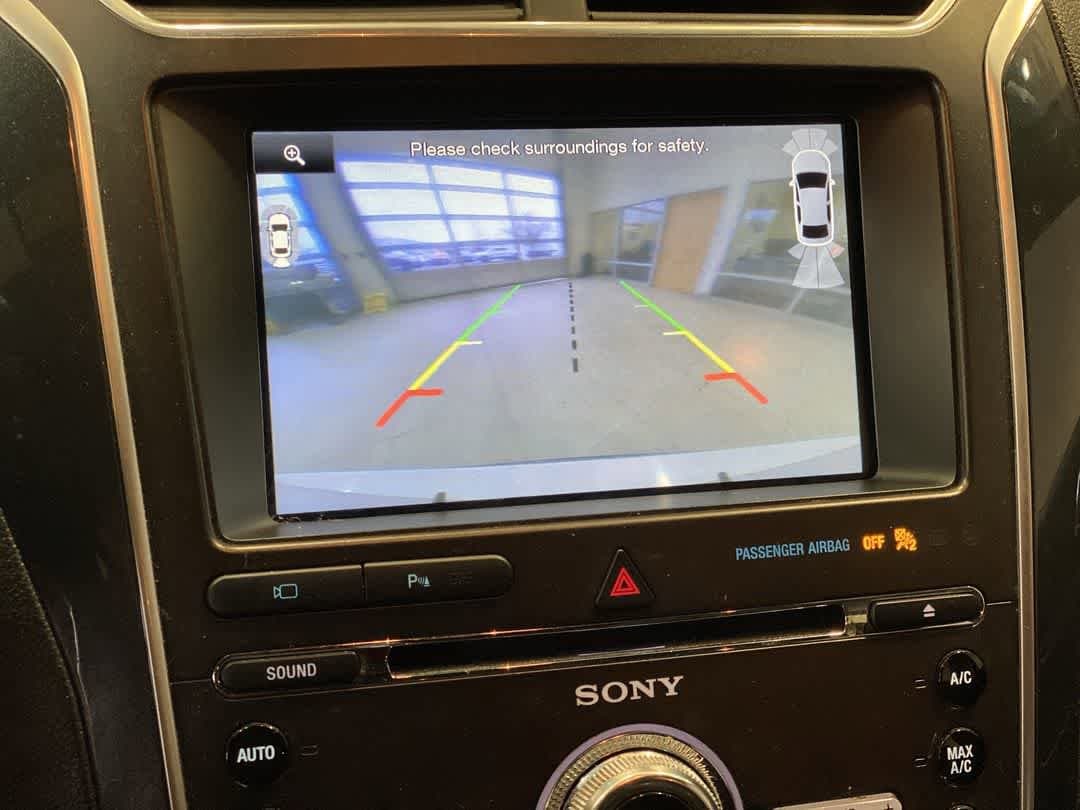 Thumbnail: 2016 Ford Explorer - 19