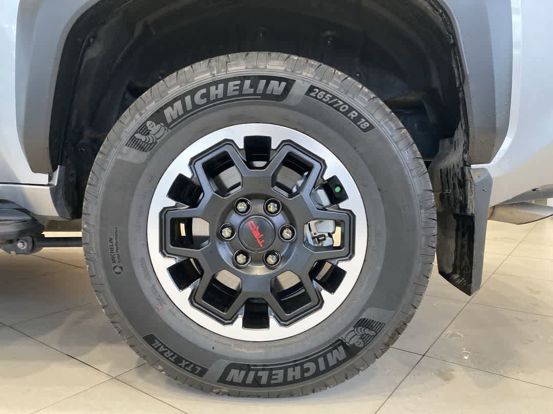 Thumbnail: 2025 Toyota 4Runner - 13