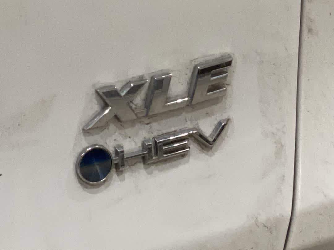 Thumbnail: 2025 Toyota RAV4 - 12