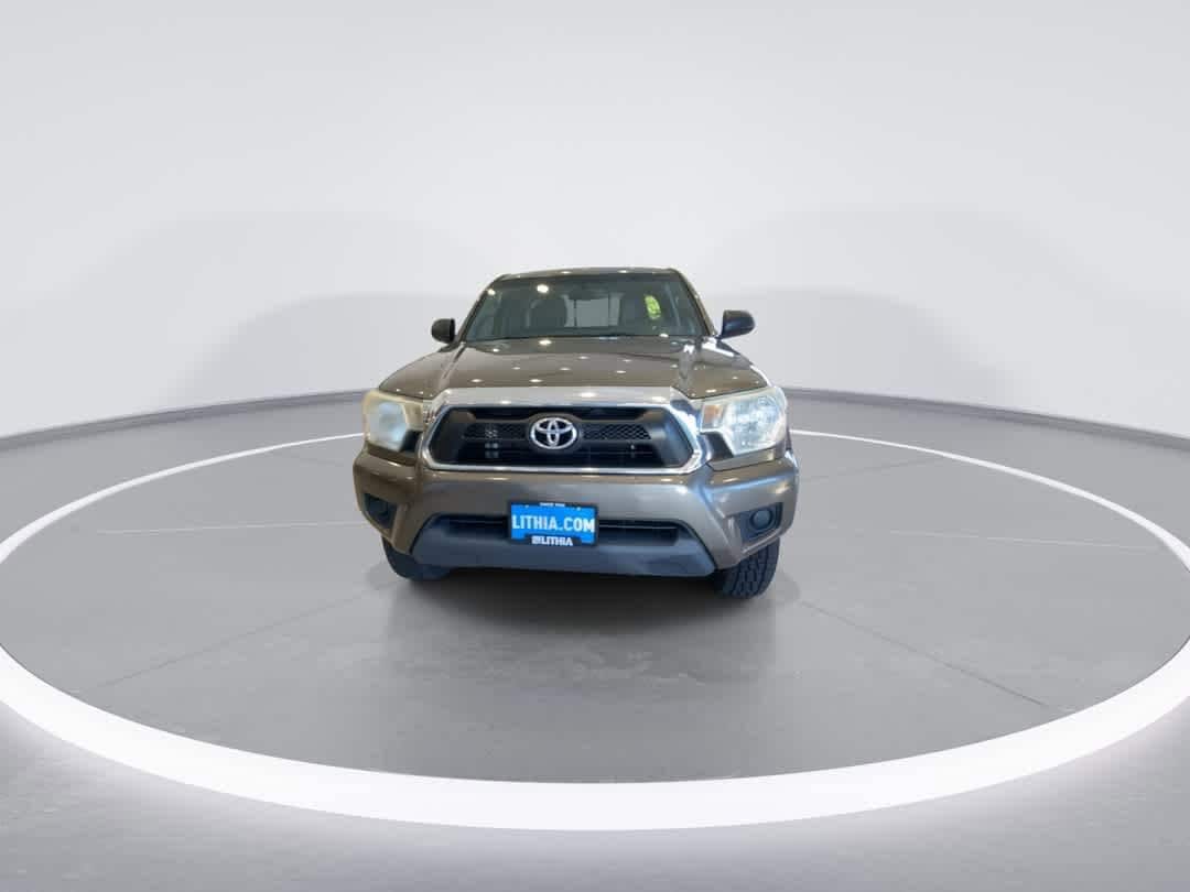 Thumbnail: 2013 Toyota Tacoma - 3