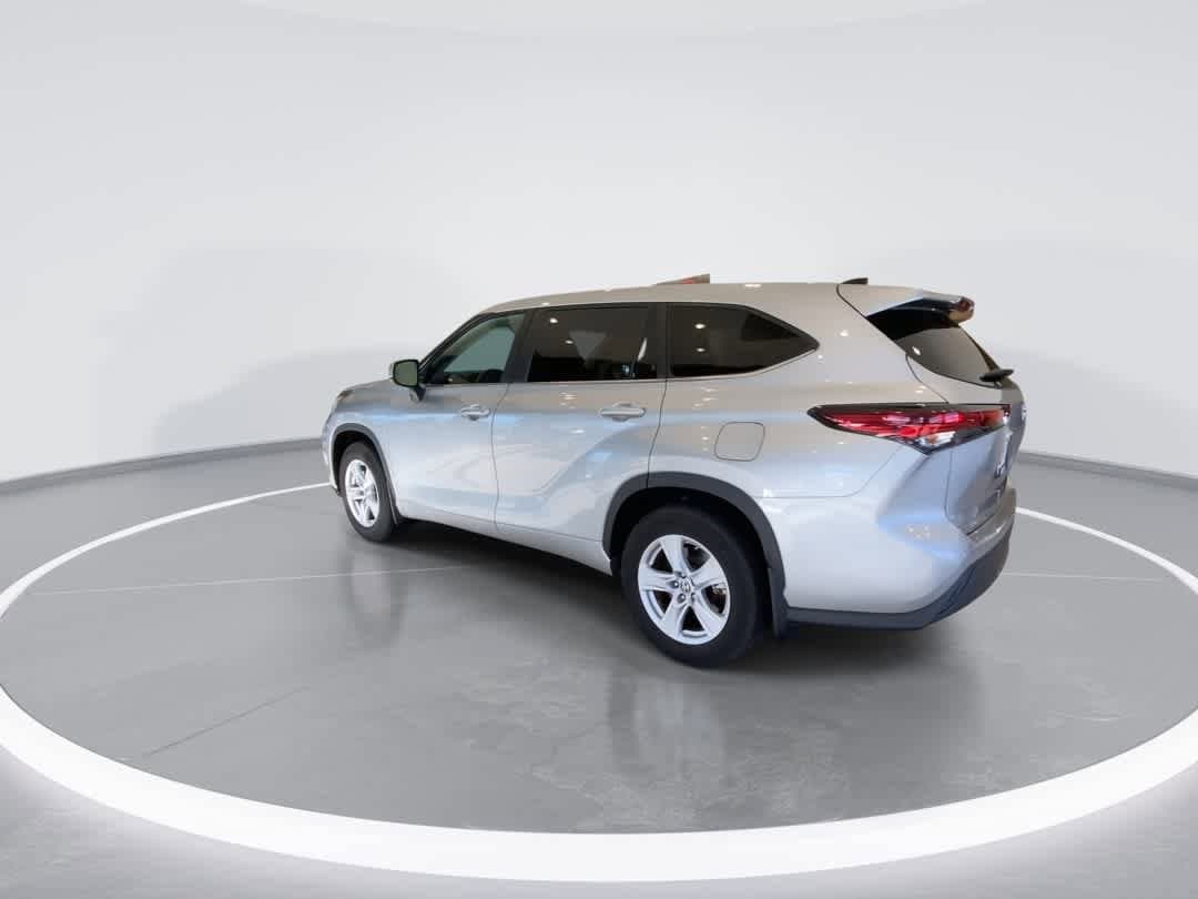 Thumbnail: 2024 Toyota Highlander - 6