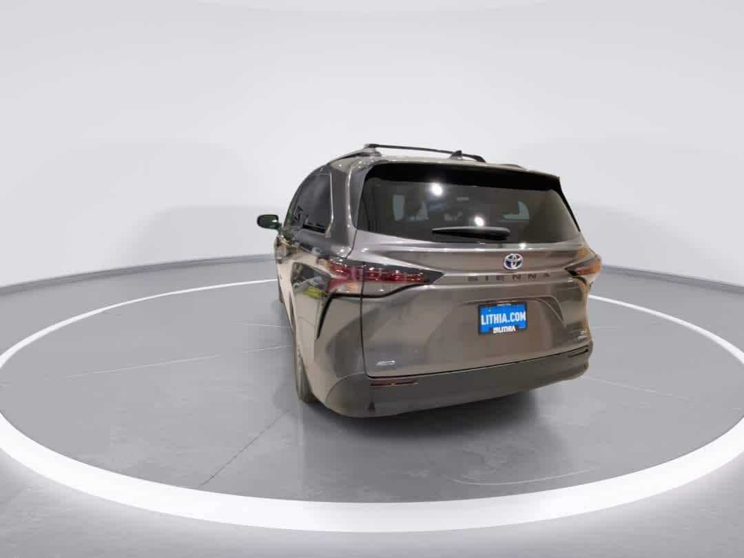 Thumbnail: 2024 Toyota Sienna - 7
