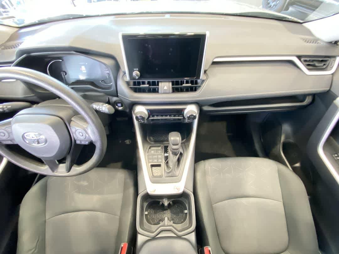 Thumbnail: 2025 Toyota RAV4 - 23