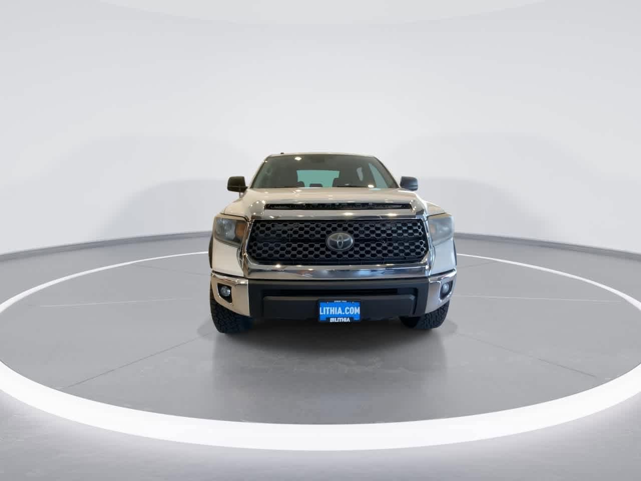 Thumbnail: 2019 Toyota Tundra - 3