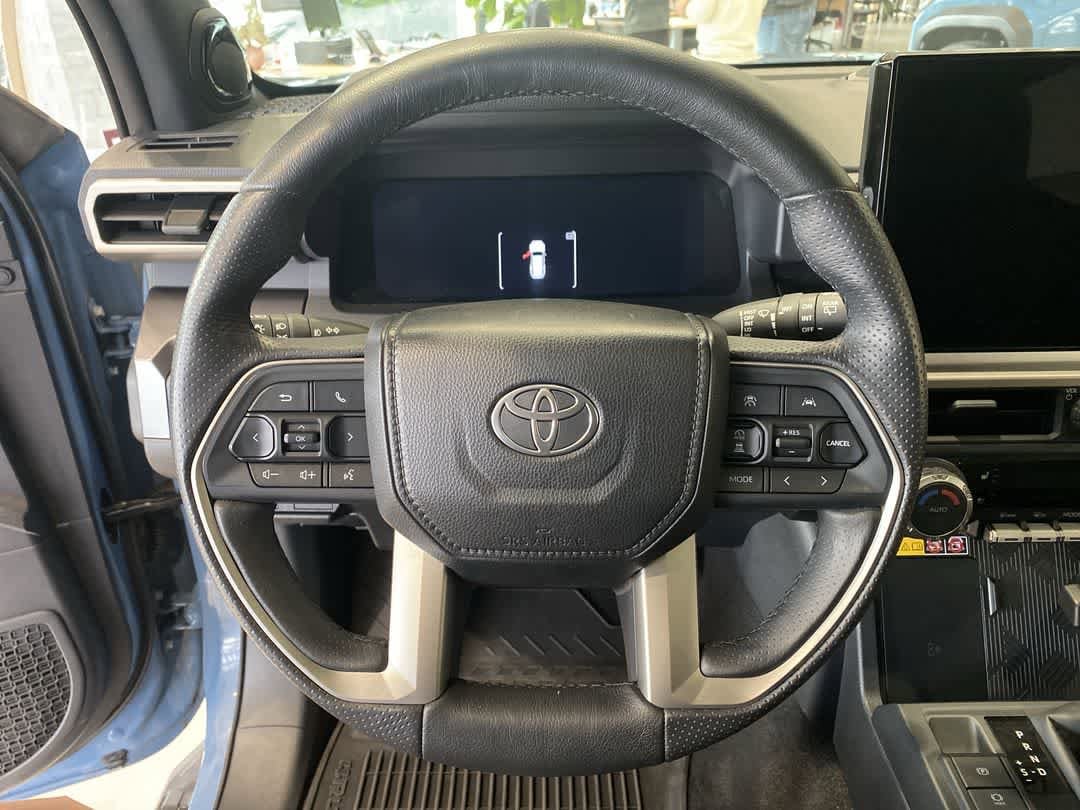 Thumbnail: 2025 Toyota 4Runner - 14