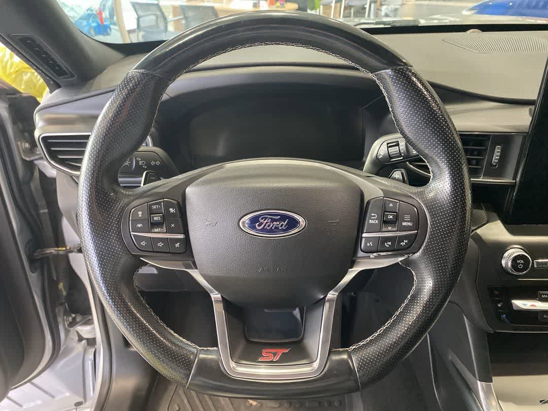 Thumbnail: 2020 Ford Explorer - 15