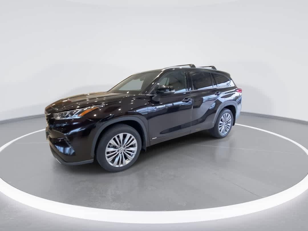 Thumbnail: 2020 Toyota Highlander - 4