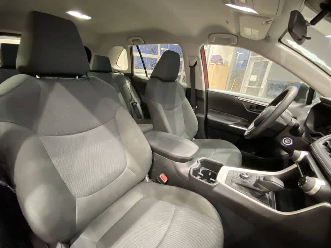 Thumbnail: 2025 Toyota RAV4 - 26