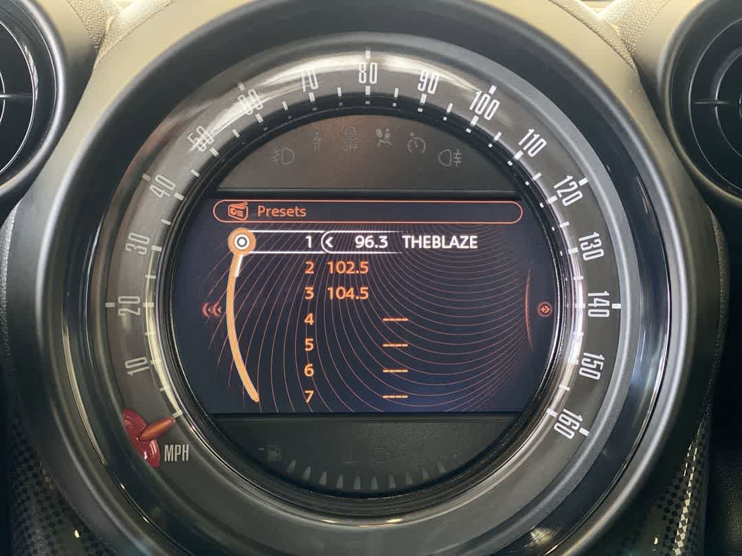 Thumbnail: 2016 MINI Cooper Countryman - 18