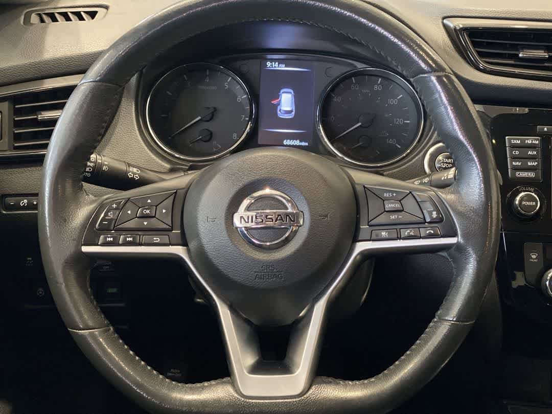 Thumbnail: 2017 Nissan Rogue - 17