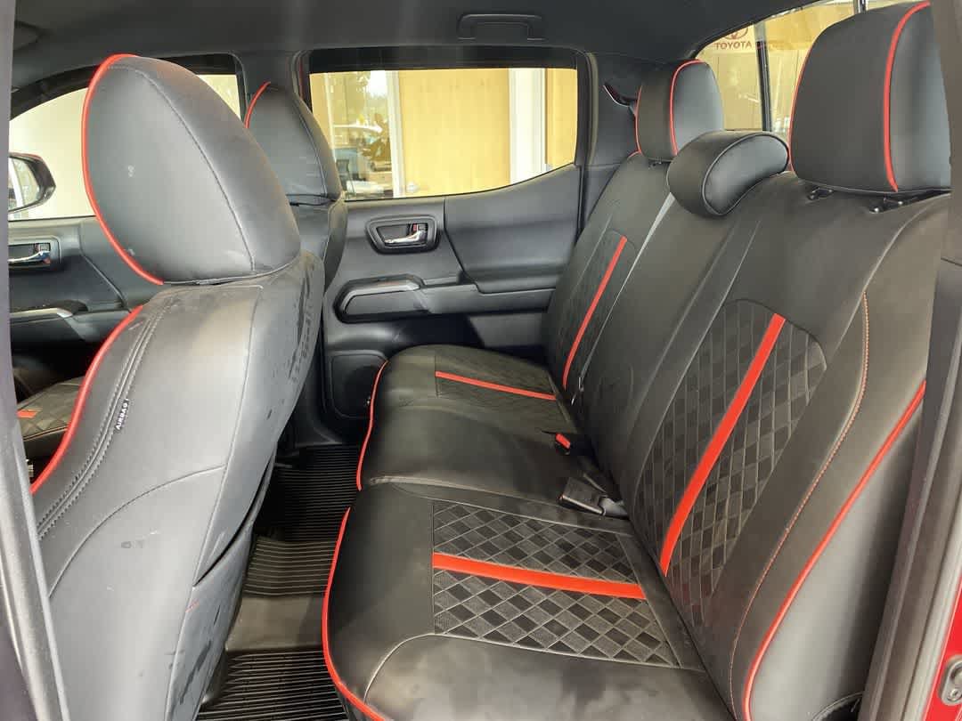 Thumbnail: 2020 Toyota Tacoma - 24