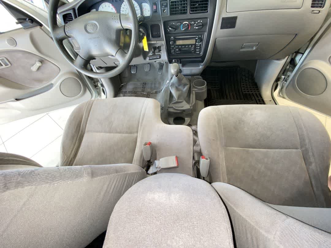 Thumbnail: 2003 Toyota Tacoma - 21