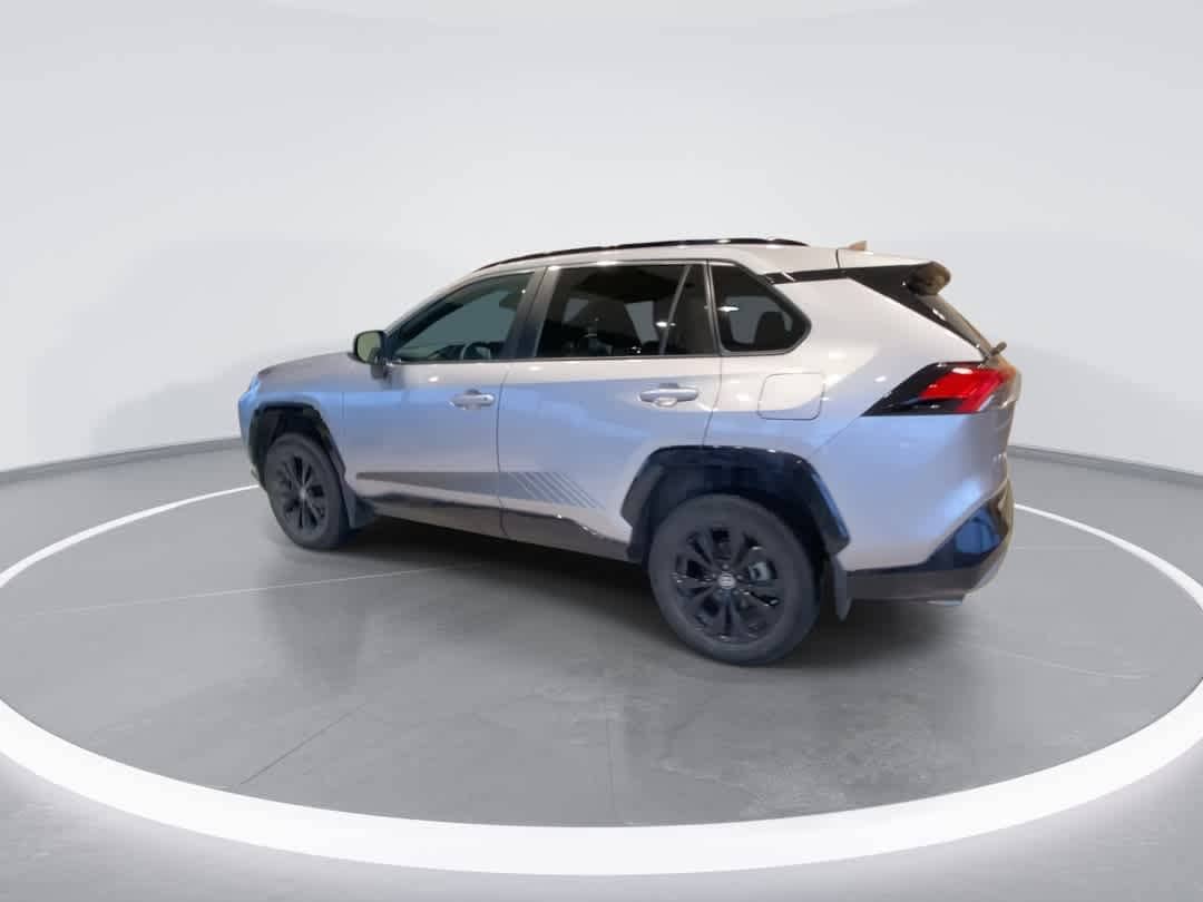 Thumbnail: 2023 Toyota RAV4 - 6