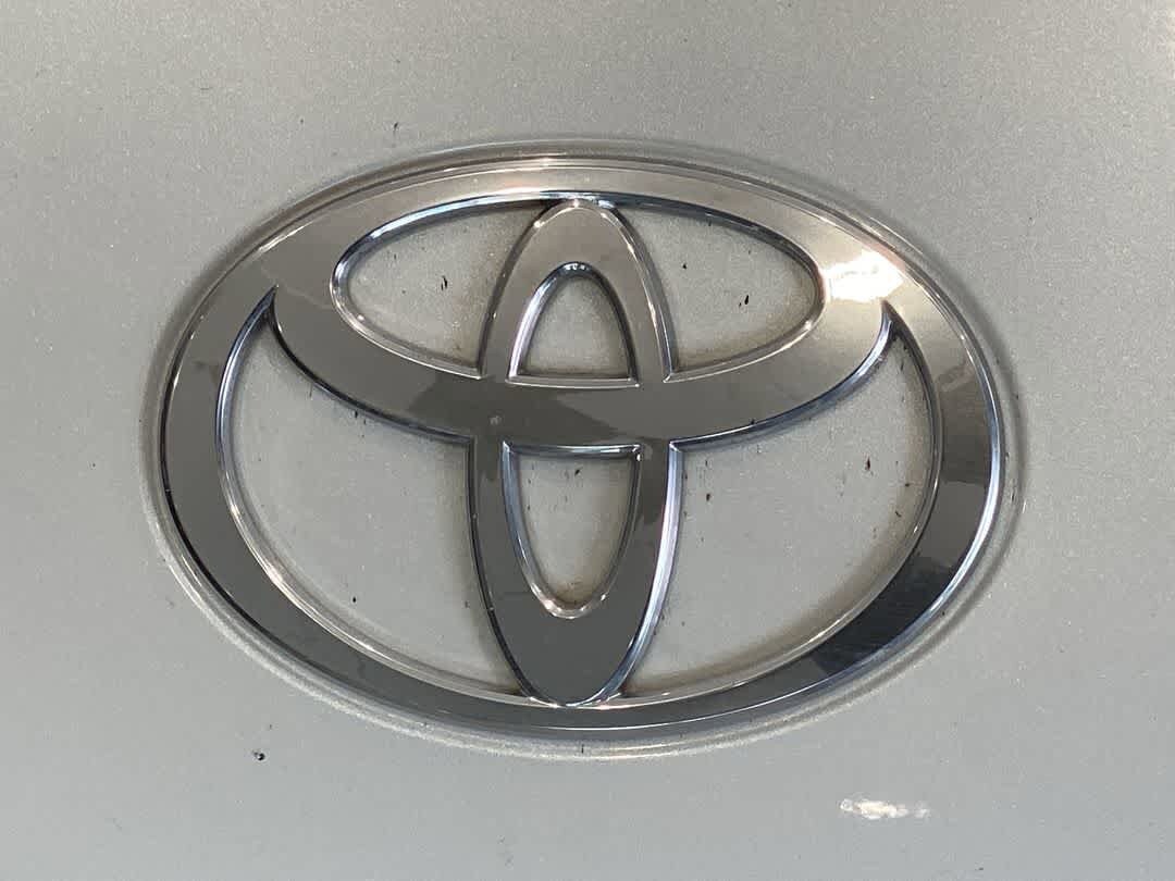 Thumbnail: 2023 Toyota Prius - 10