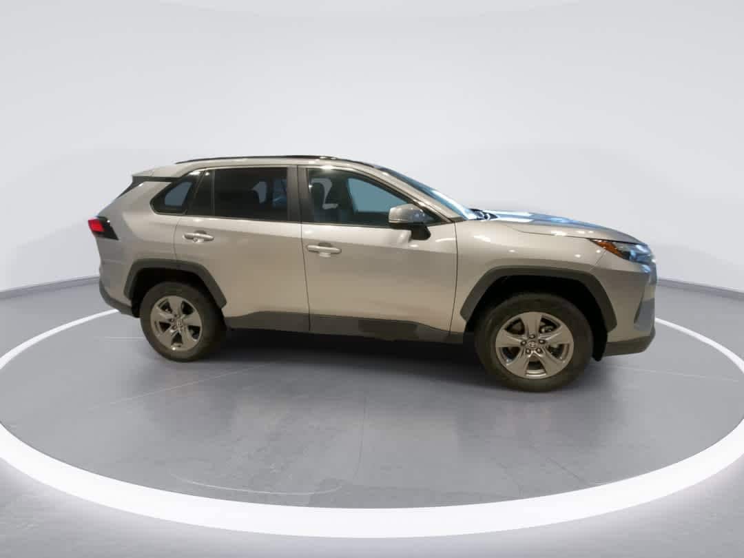 Thumbnail: 2025 Toyota RAV4 - 9