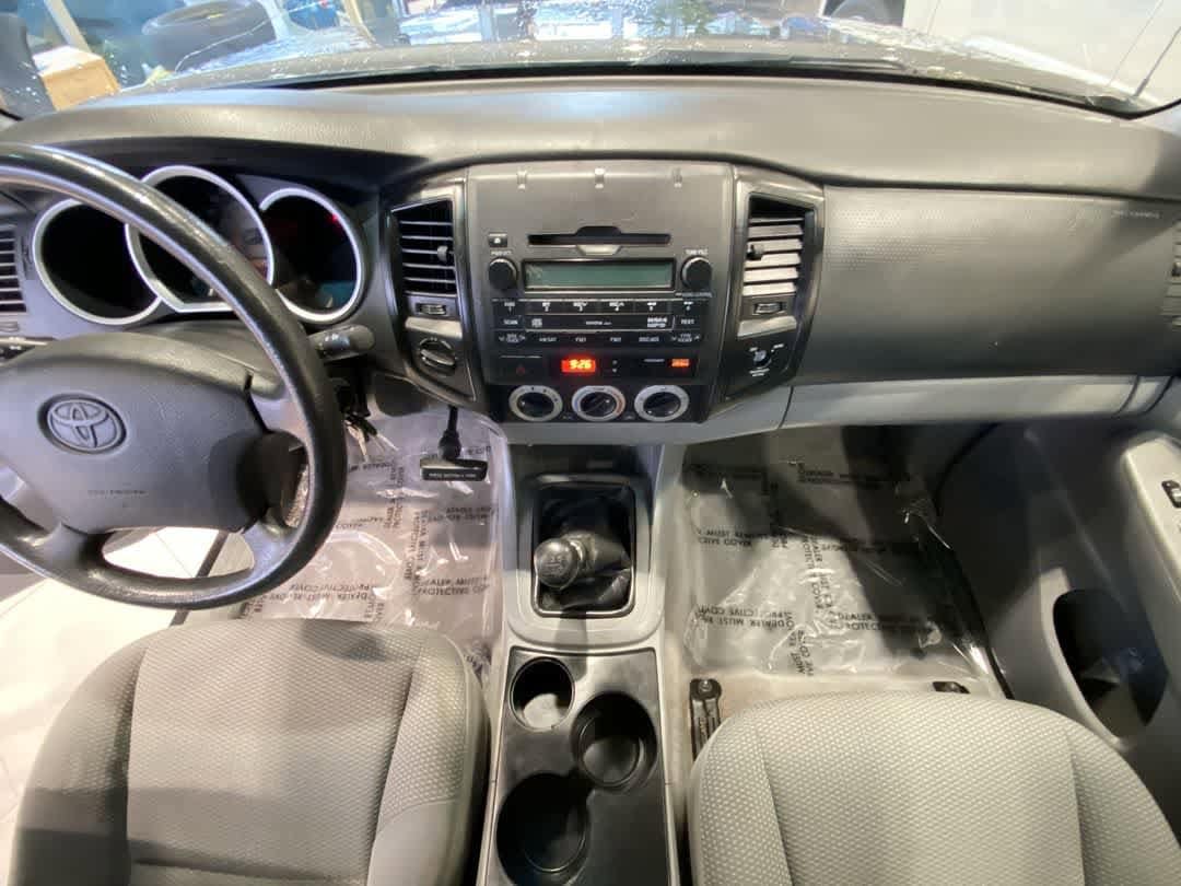 Thumbnail: 2009 Toyota Tacoma - 21