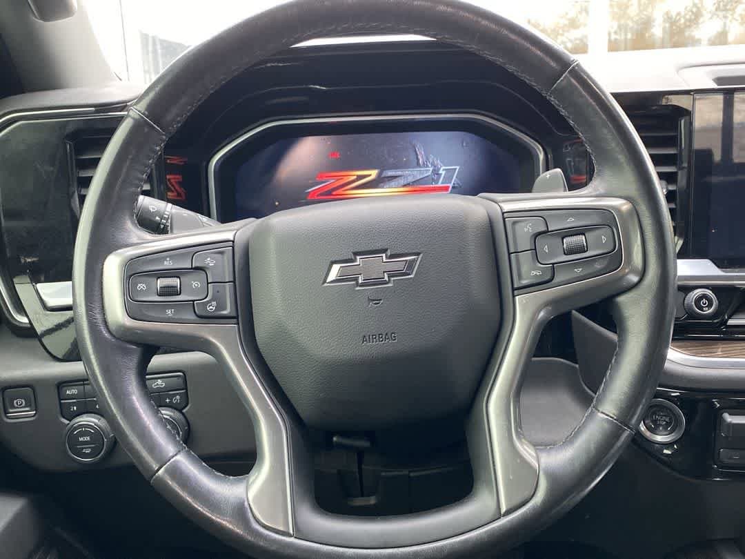 Thumbnail: 2022 Chevrolet Silverado 1500 - 17