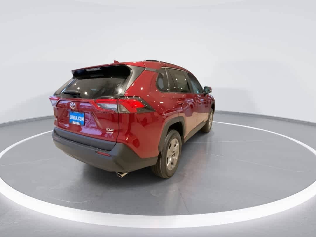 Thumbnail: 2025 Toyota RAV4 - 8