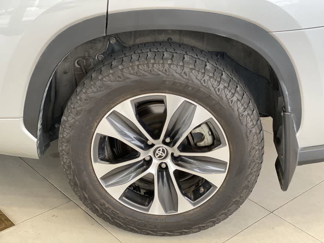 Thumbnail: 2024 Toyota Highlander - 13