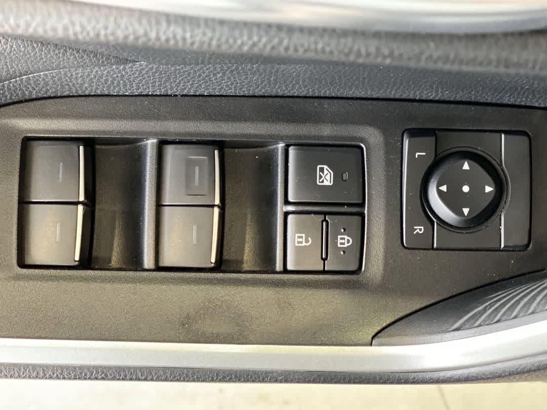 Thumbnail: 2025 Toyota RAV4 - 16