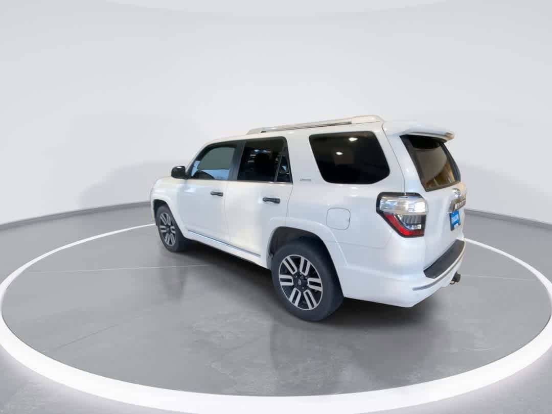 Thumbnail: 2014 Toyota 4Runner - 6