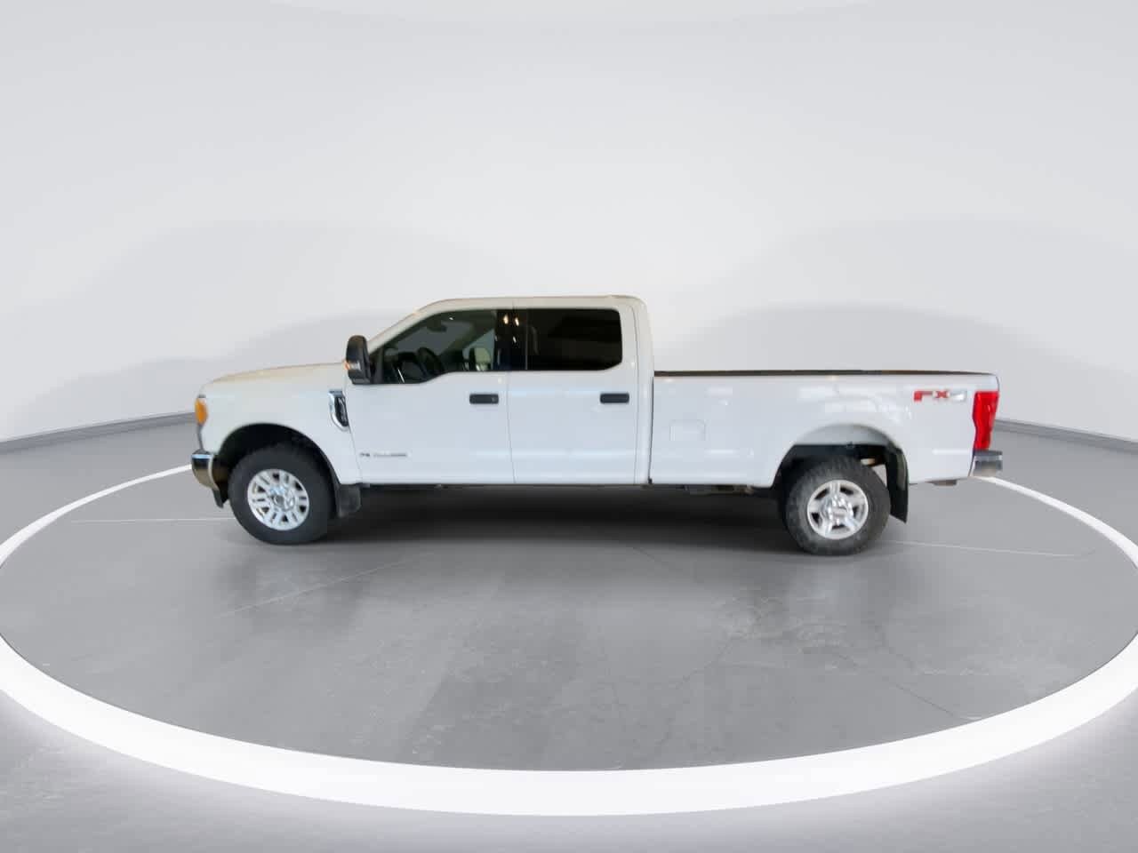 Thumbnail: 2017 Ford F-350 - 5