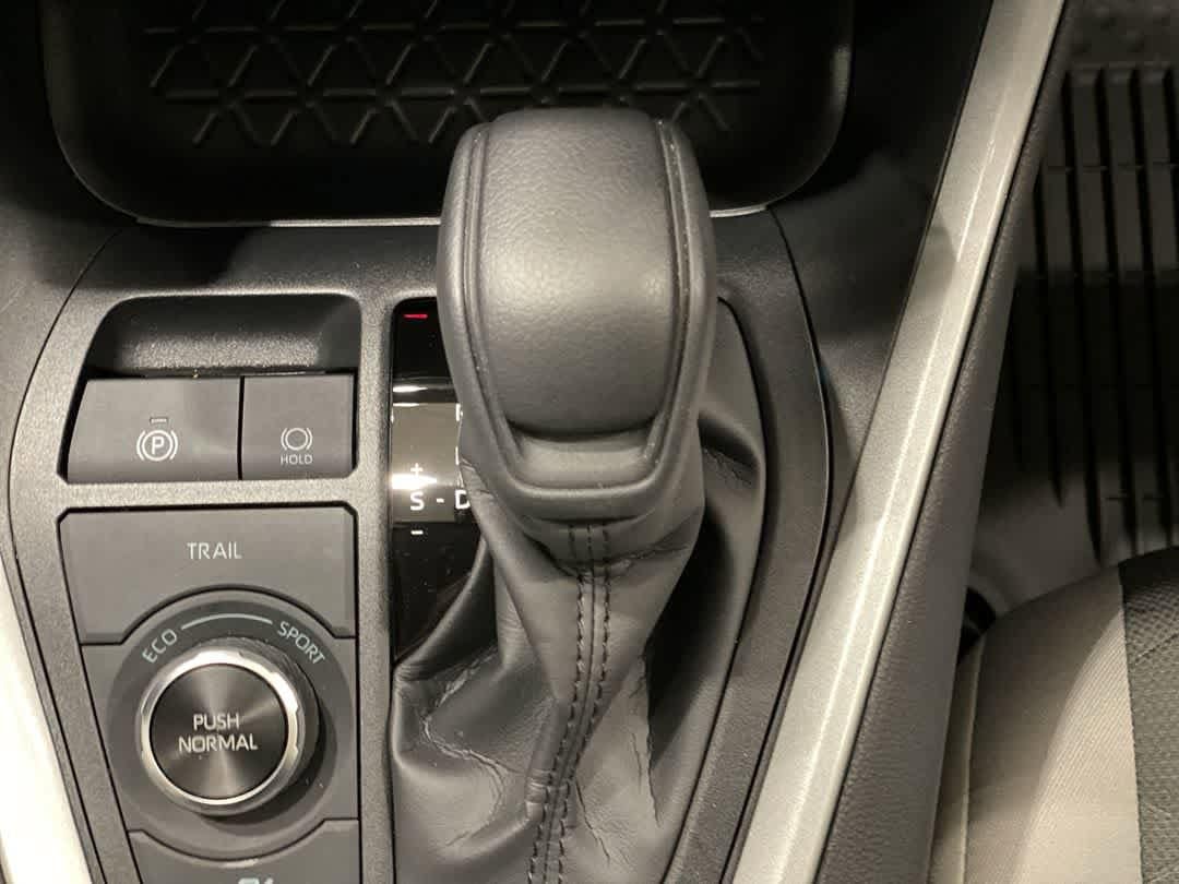 Thumbnail: 2025 Toyota RAV4 - 22