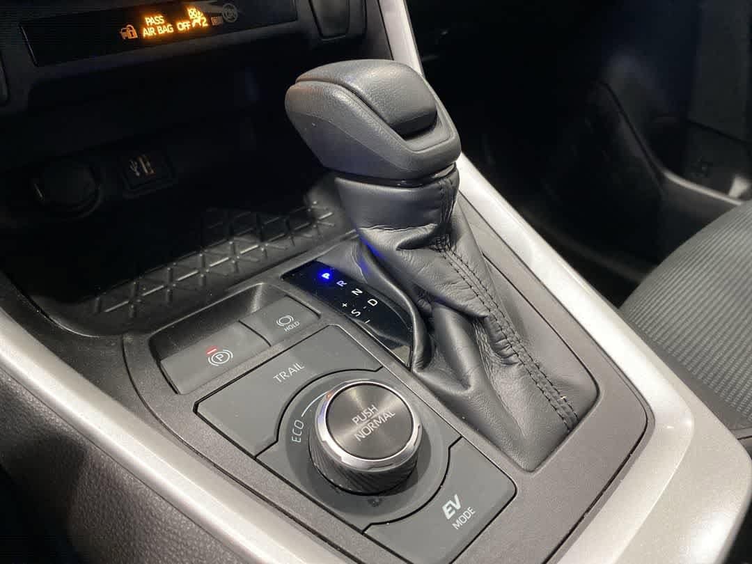 Thumbnail: 2024 Toyota RAV4 - 19