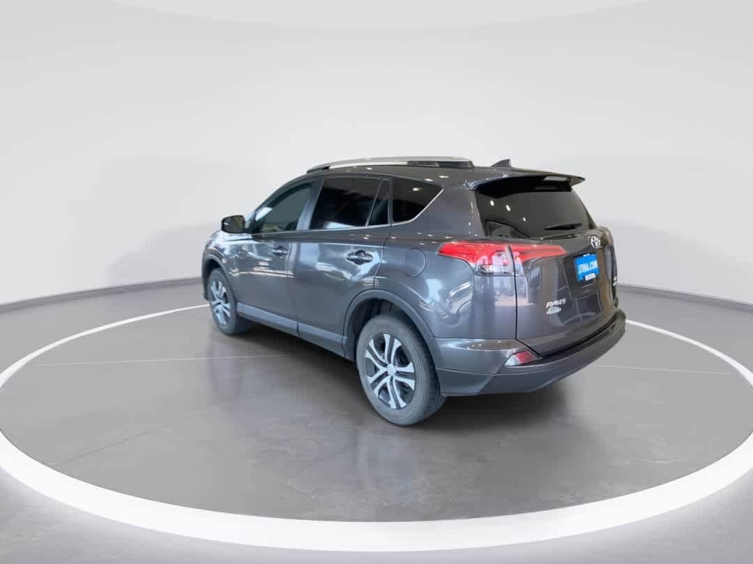 Thumbnail: 2017 Toyota RAV4 - 6