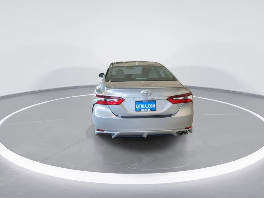 Thumbnail: 2022 Toyota Camry - 7