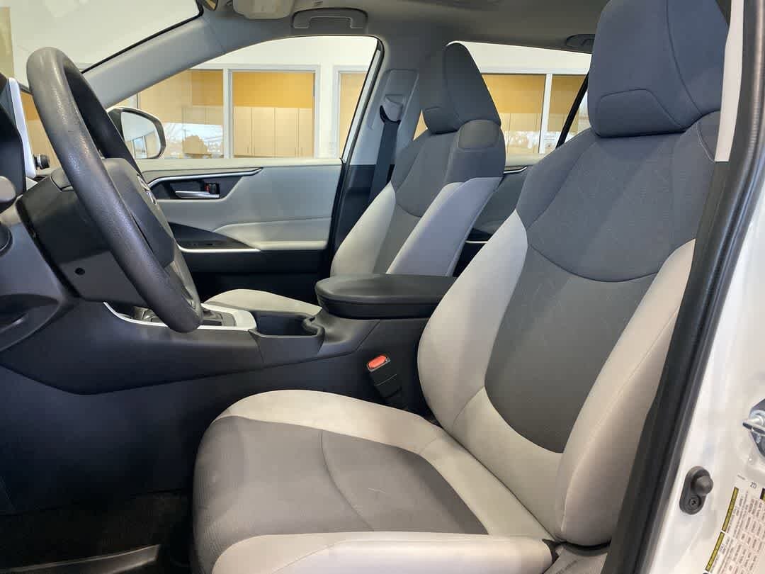 Thumbnail: 2025 Toyota RAV4 - 11