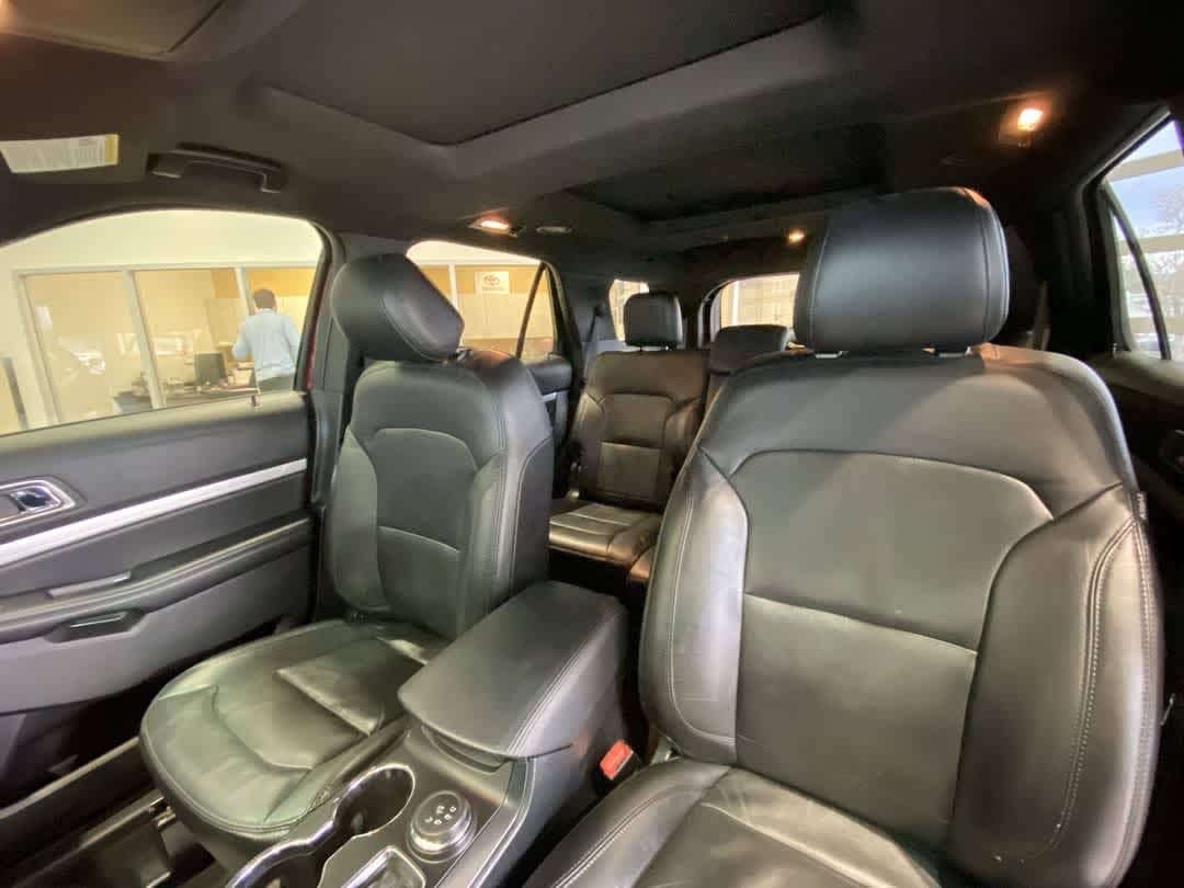 Thumbnail: 2016 Ford Explorer - 14