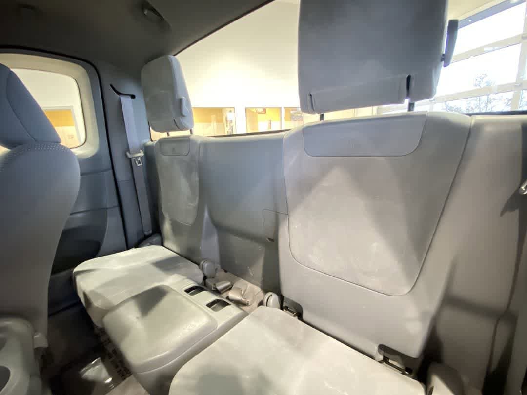 Thumbnail: 2009 Toyota Tacoma - 22