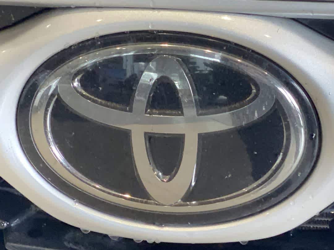 Thumbnail: 2021 Toyota Highlander - 10