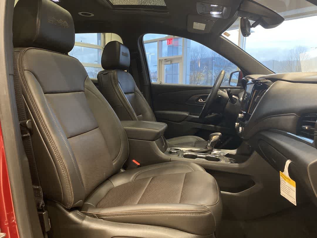 Thumbnail: 2023 Chevrolet Traverse - 26