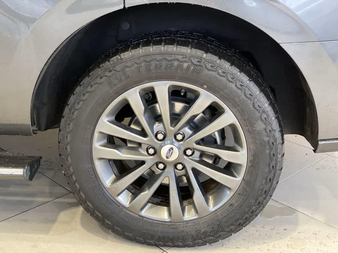 Thumbnail: 2019 Ford Expedition - 12