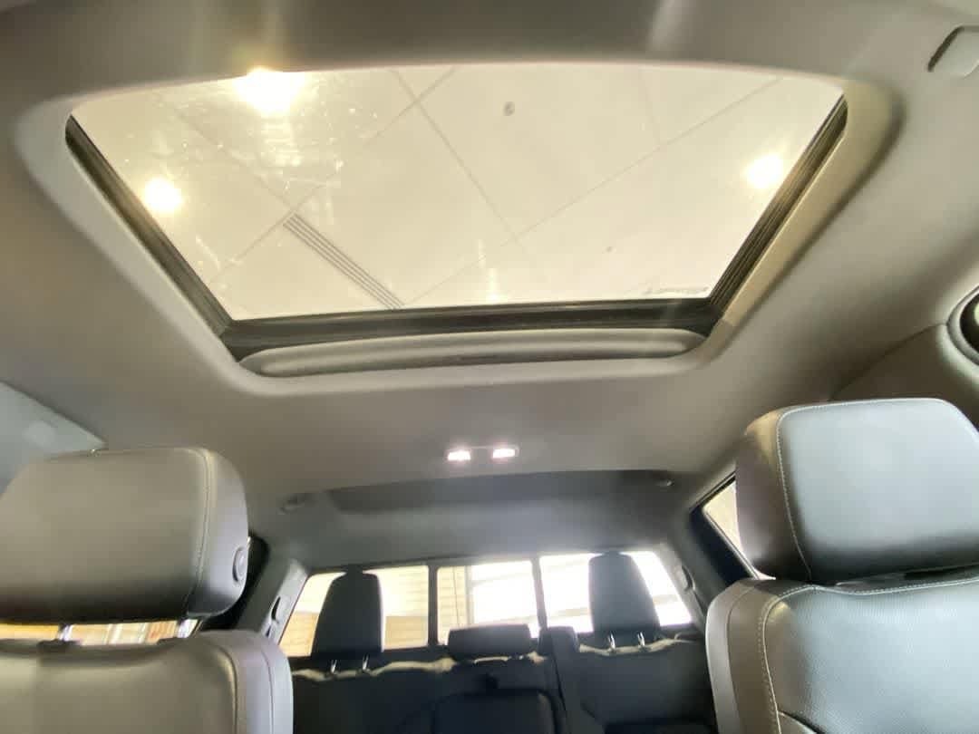 Thumbnail: 2019 Chevrolet Silverado 1500 - 25
