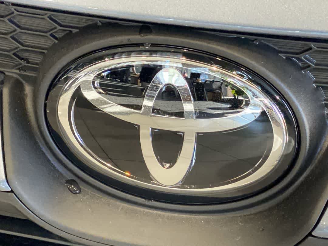 Thumbnail: 2026 Toyota Corolla - 10