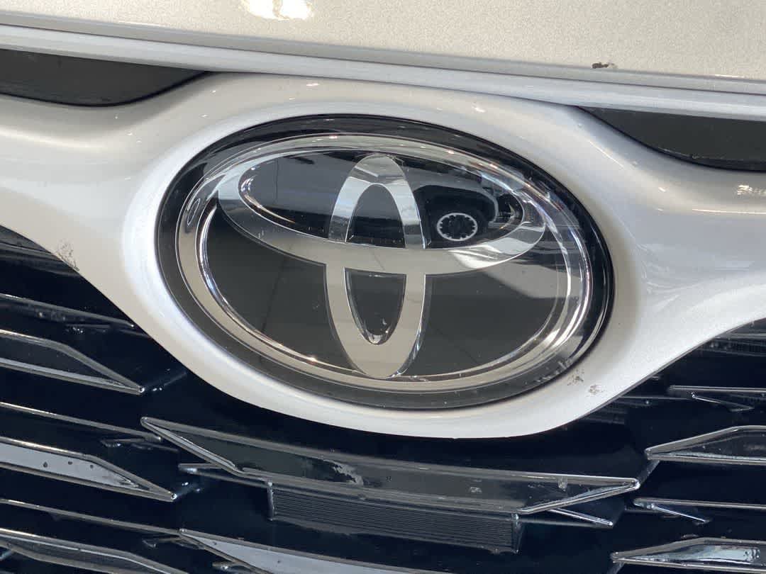 Thumbnail: 2024 Toyota Highlander - 10