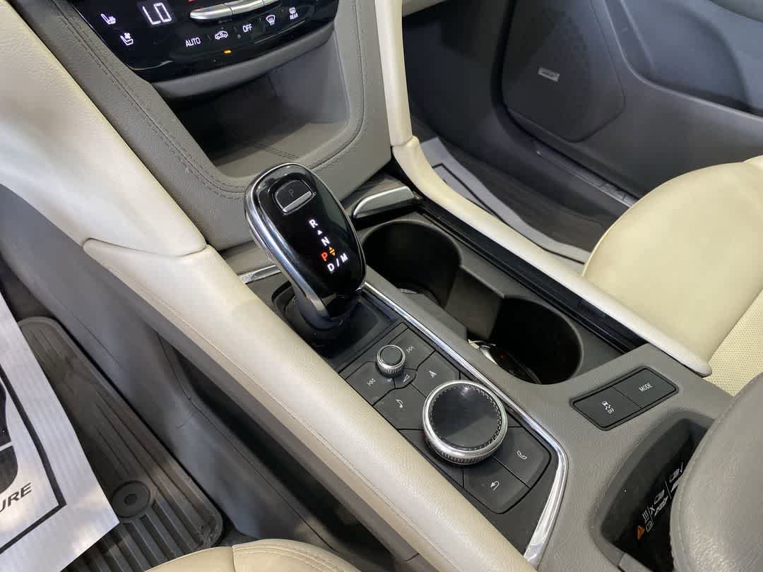 Thumbnail: 2020 Cadillac XT5 - 23