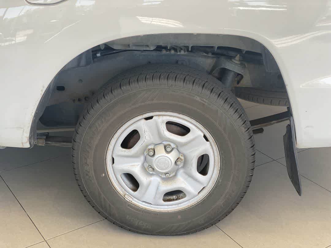 Thumbnail: 2006 Toyota Tacoma - 12