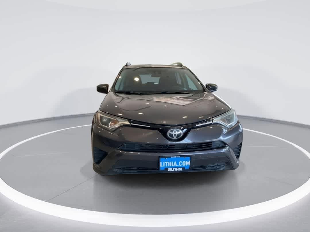 Thumbnail: 2017 Toyota RAV4 - 3
