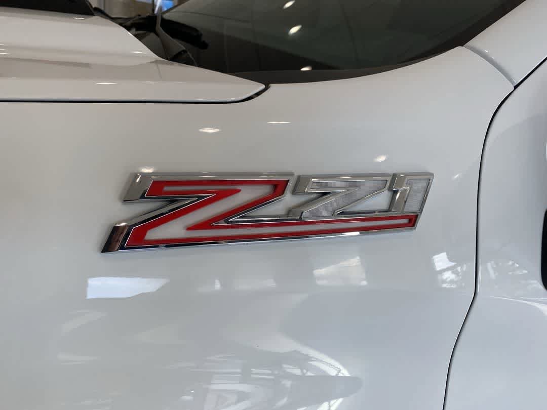 Thumbnail: 2023 Chevrolet Silverado 1500 - 10