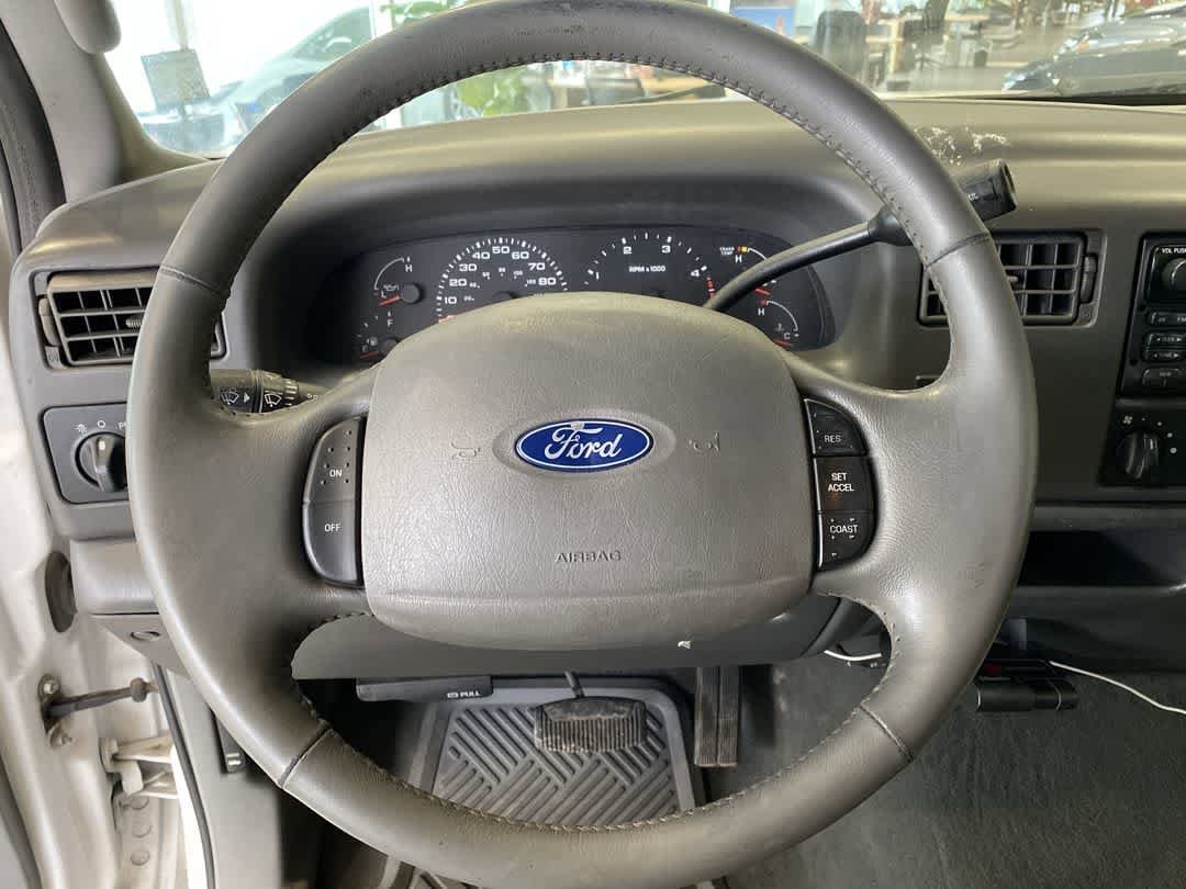 Thumbnail: 2003 Ford F-250 - 17