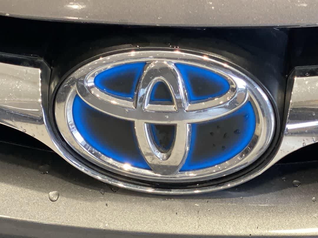 Thumbnail: 2017 Toyota Camry - 10