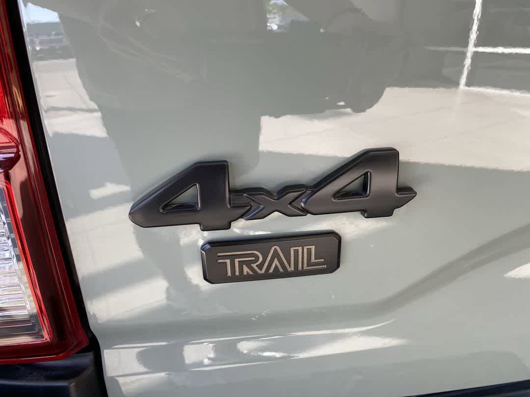 Thumbnail: 2022 Toyota Tacoma - 12