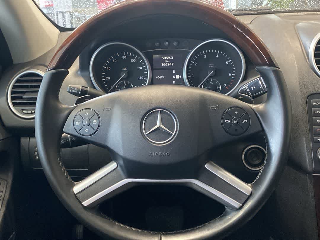 Thumbnail: 2010 Mercedes-Benz M-Class - 17