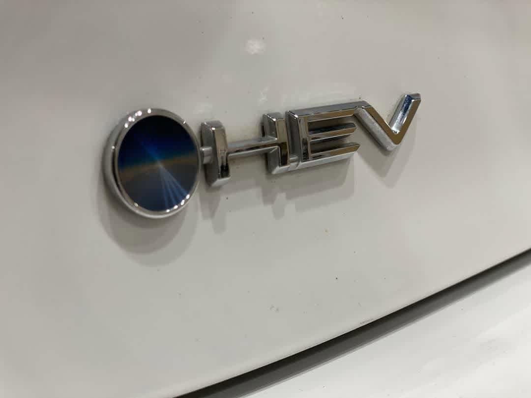 Thumbnail: 2025 Toyota Camry - 10