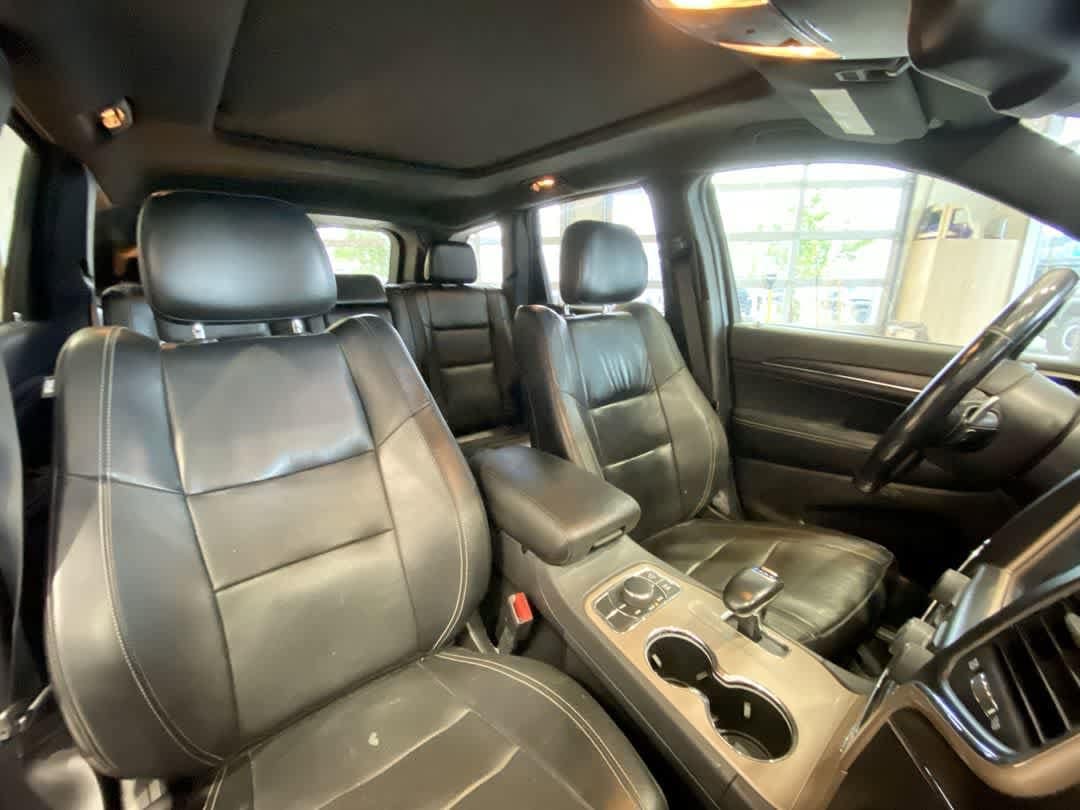 Thumbnail: 2015 Jeep Grand Cherokee - 28