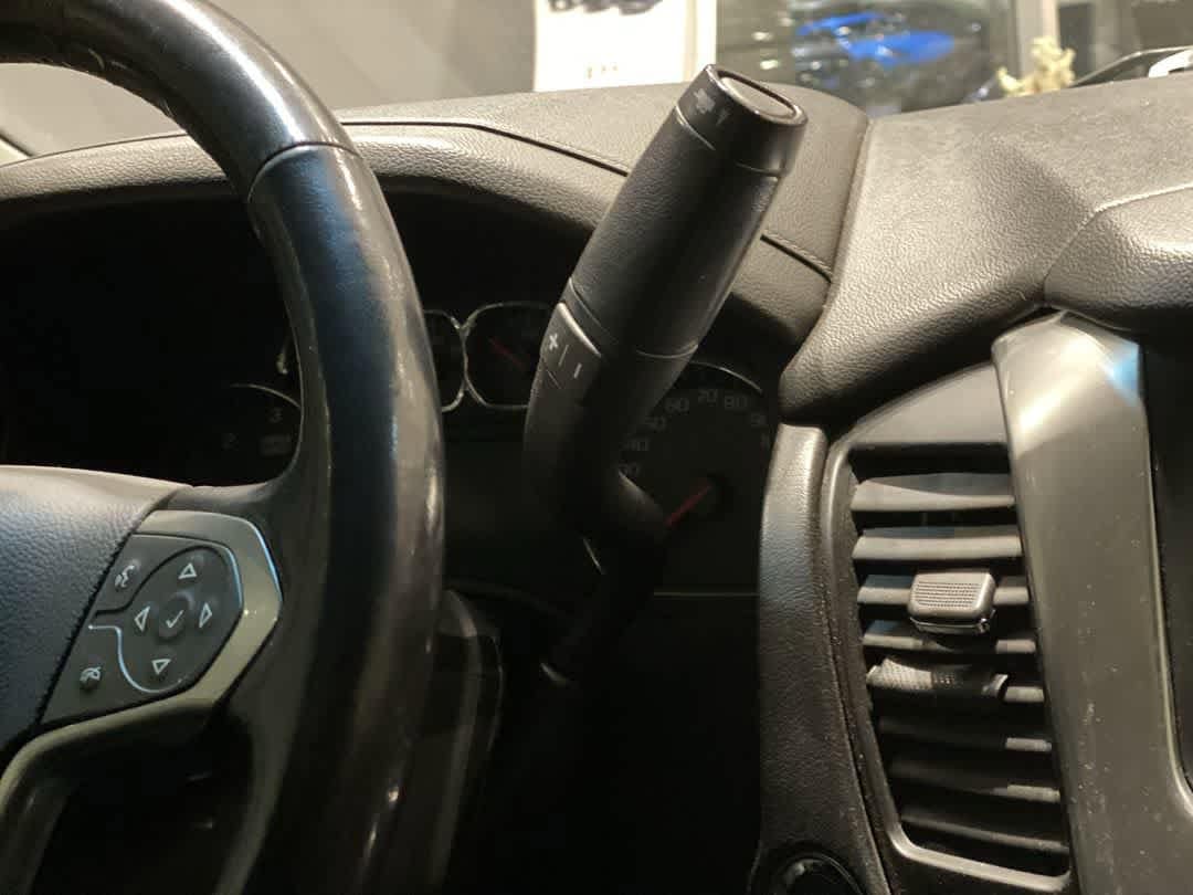 Thumbnail: 2018 Chevrolet Suburban - 21